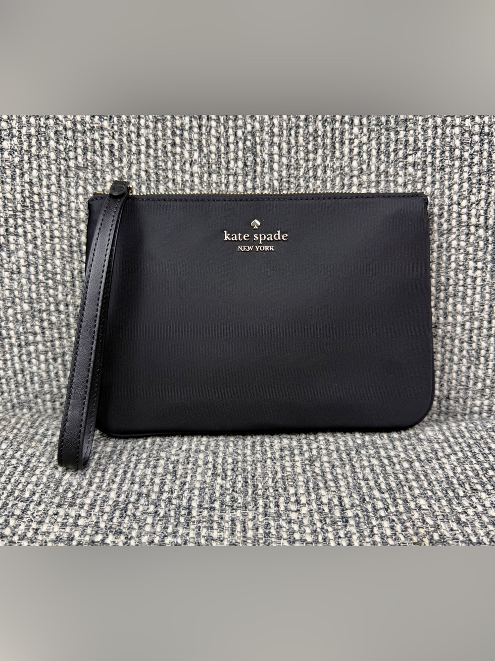 Kate Spade Wilson Road Leoni Wristlet Black Nylon Gold Hardware